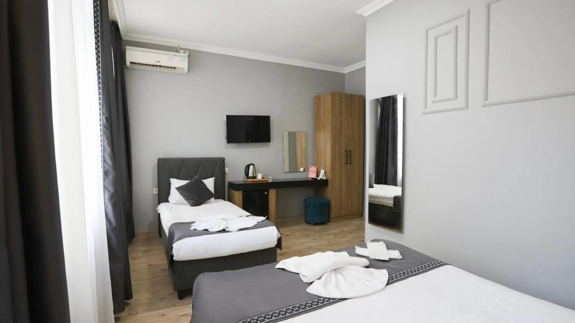 La Pera Suites Istanbul Hotel