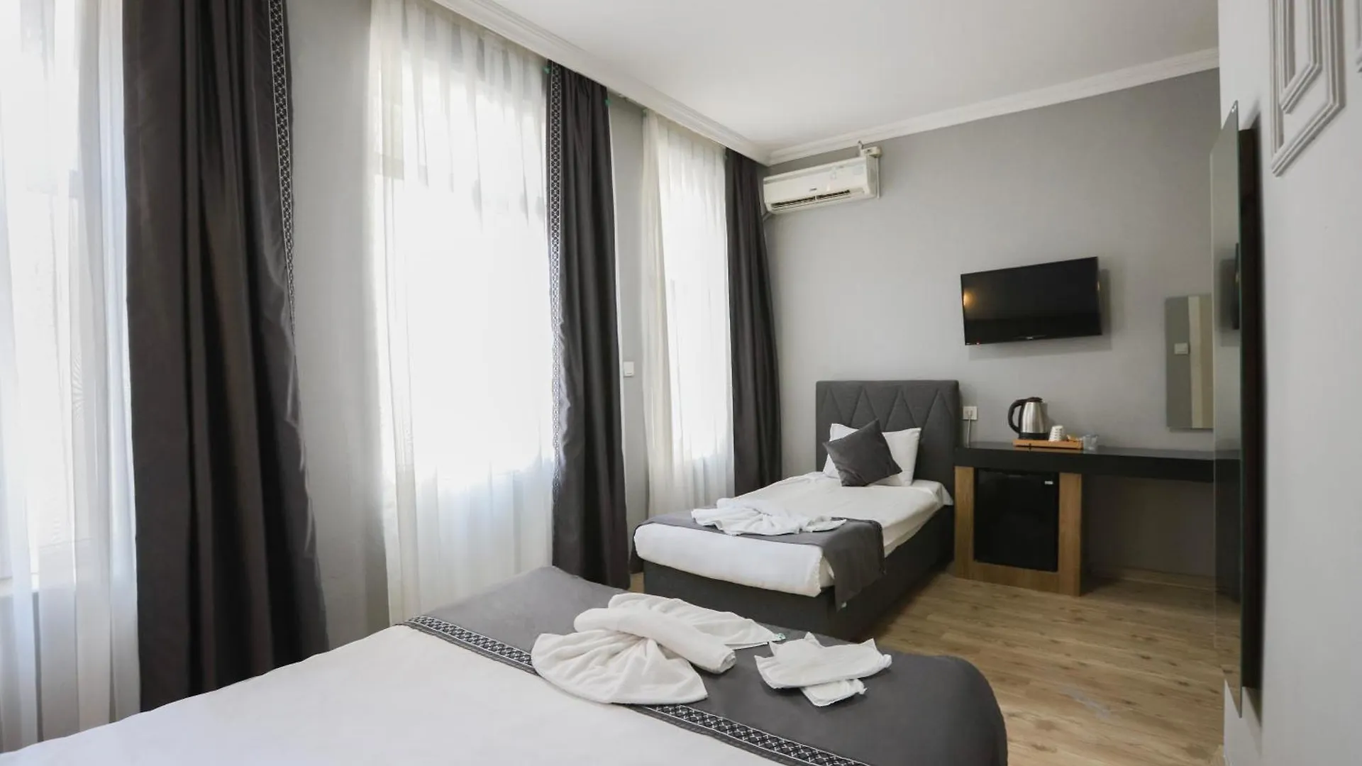 Hotel La Pera Suites Istanbul
