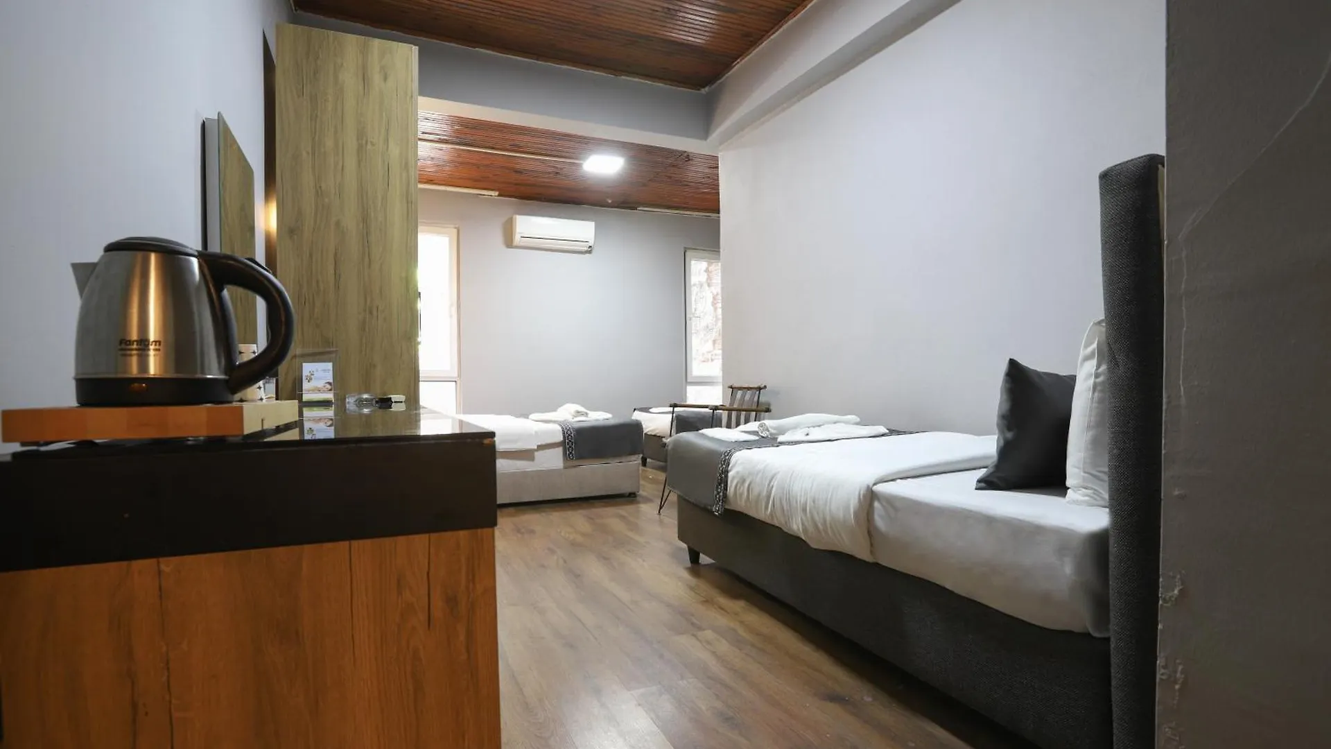 La Pera Suites Istanbul 3*,
